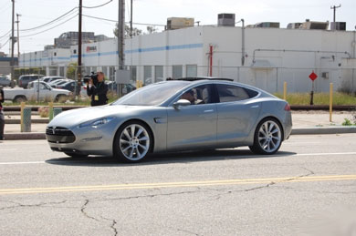 tesla_car